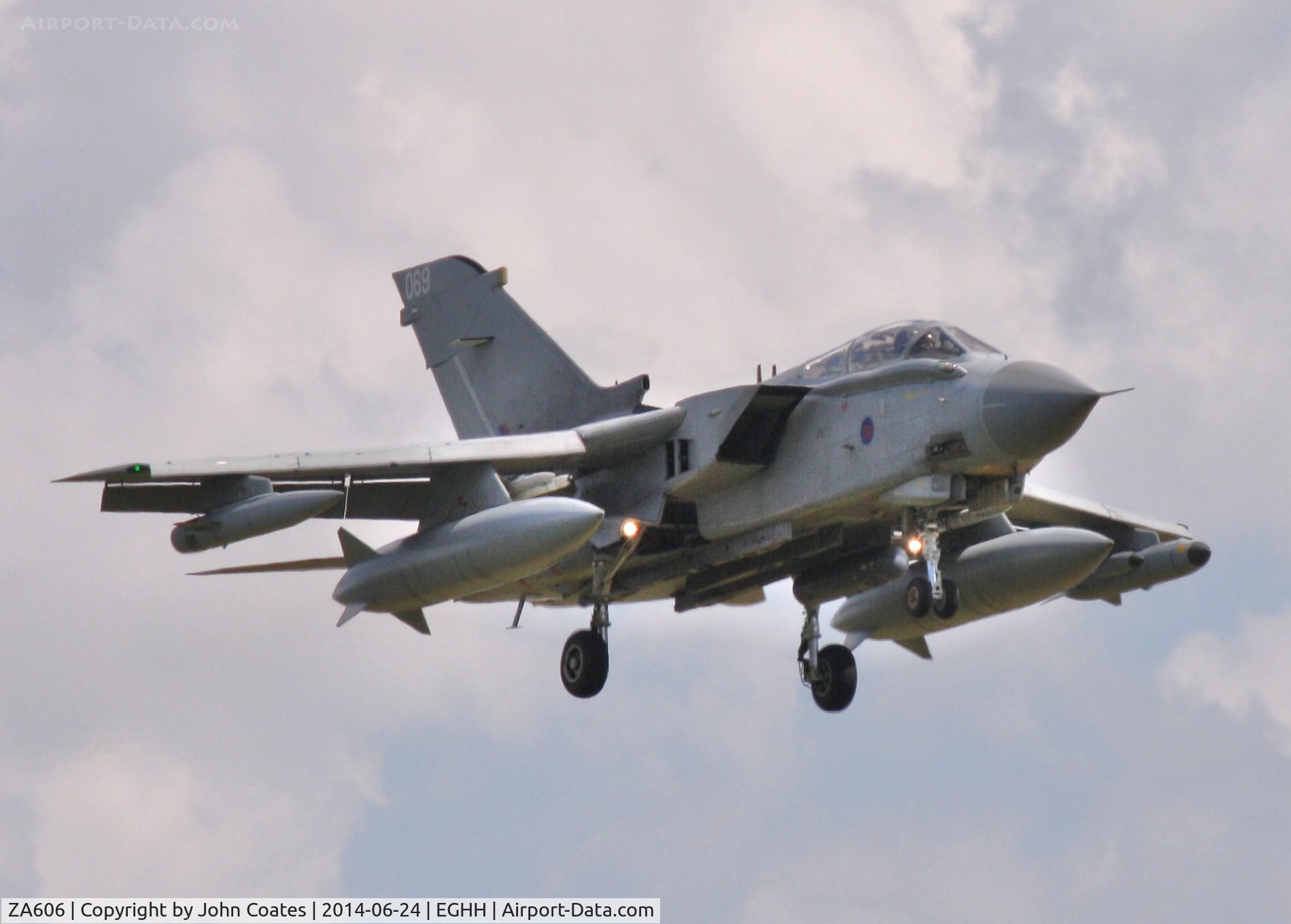 ZA606, 1982 Panavia Tornado GR.4 C/N 136/BS043/3070, Finals to 26