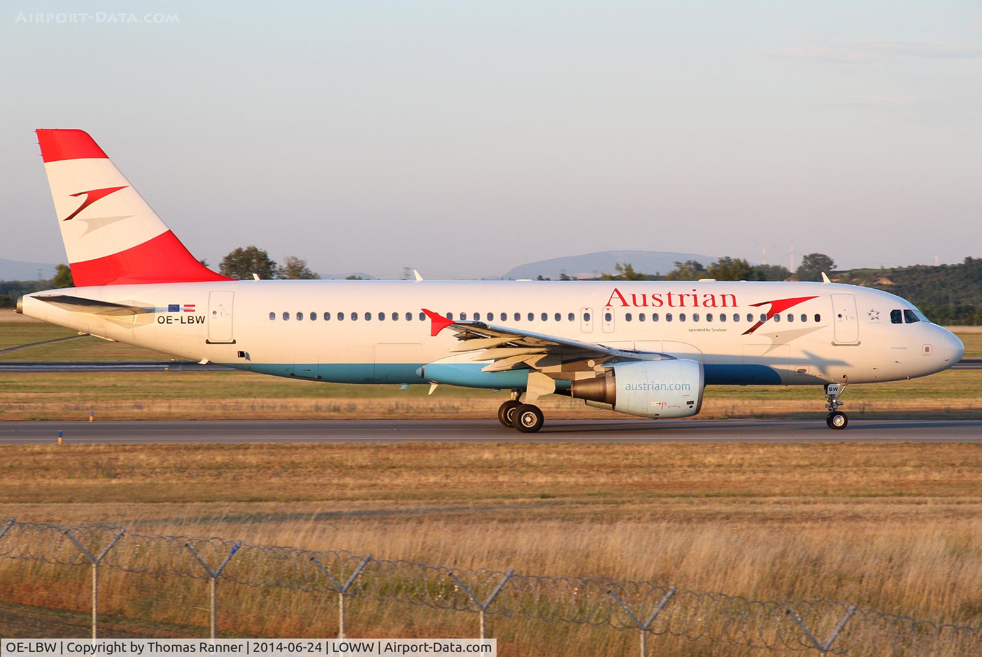OE-LBW, 2001 Airbus A320-214 C/N 1678, Austrian A320