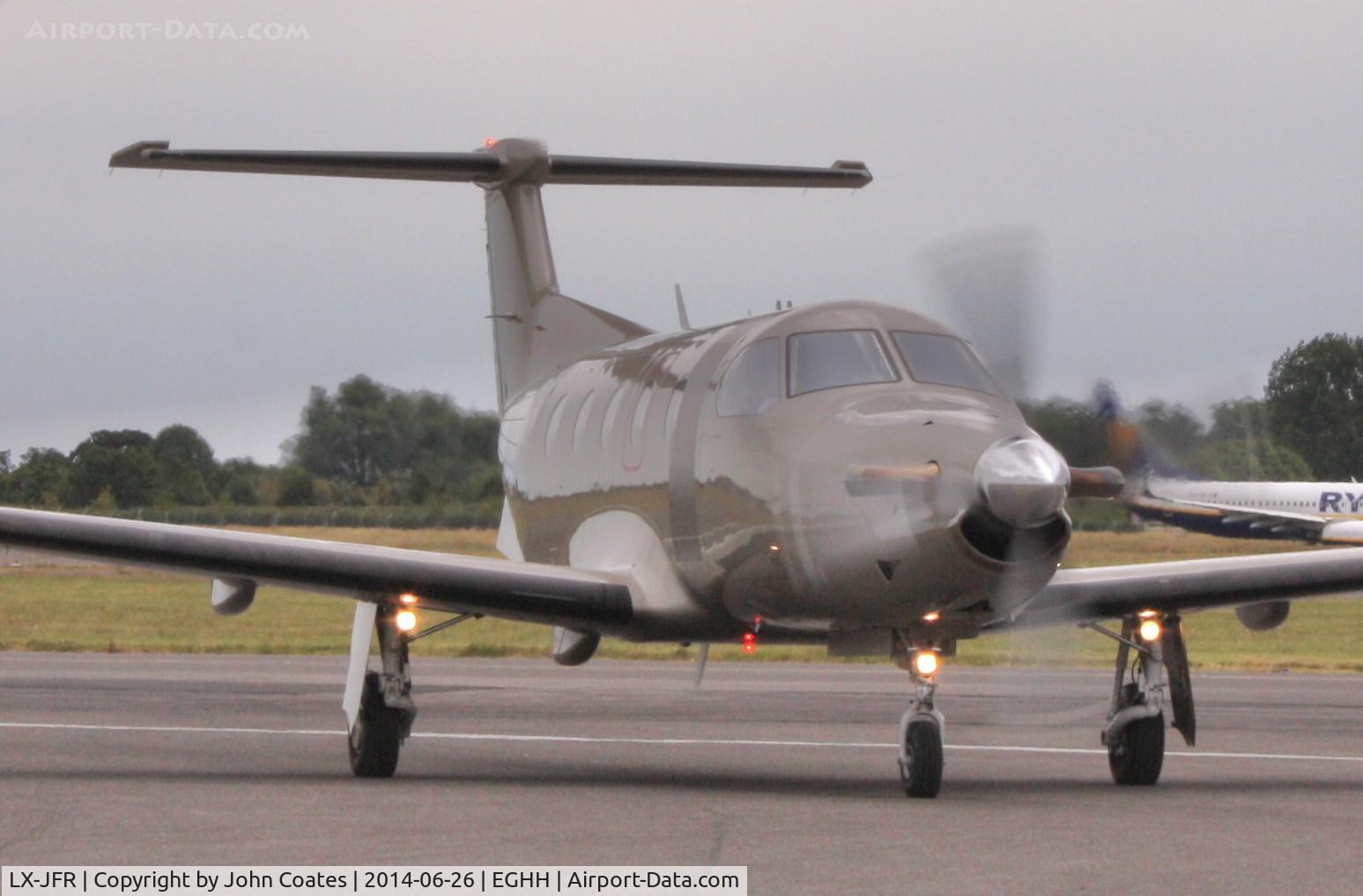LX-JFR, 2010 Pilatus PC-12/47E C/N 1233, Arriving