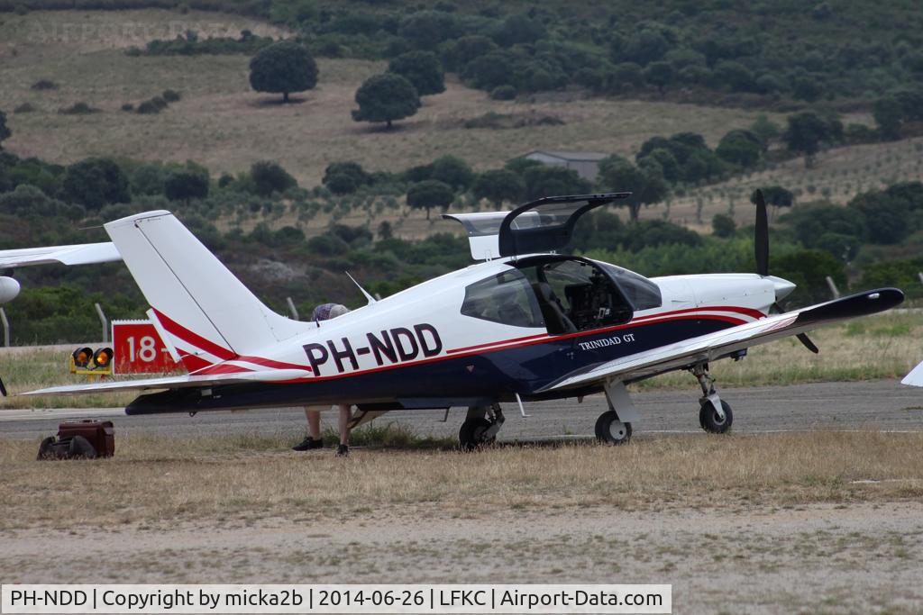 PH-NDD, 2000 Socata TB-20 GT C/N 2207, Parked