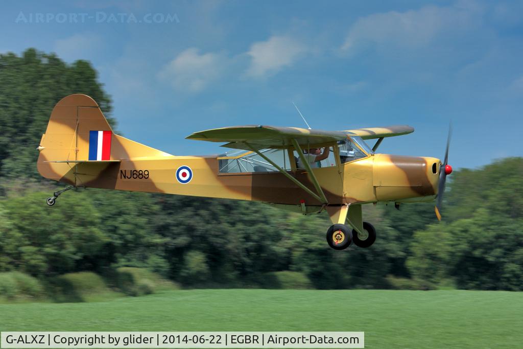 G-ALXZ, 1944 Taylorcraft Auster Mk.5/150 C/N 1082, Landing Rwy 11