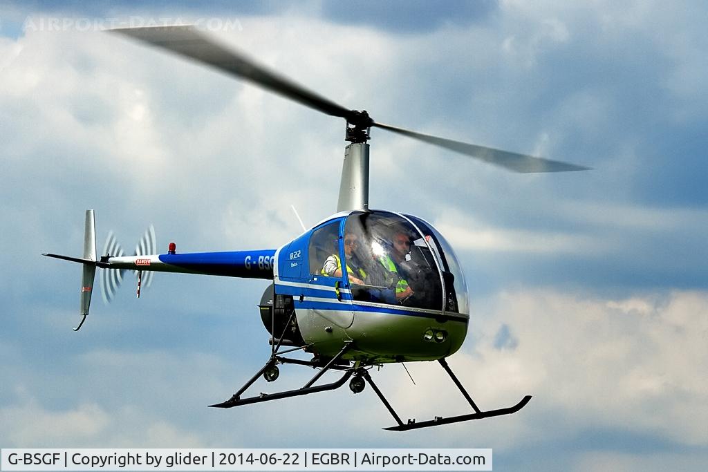G-BSGF, 1990 Robinson R22 Beta C/N 1383, In the hover