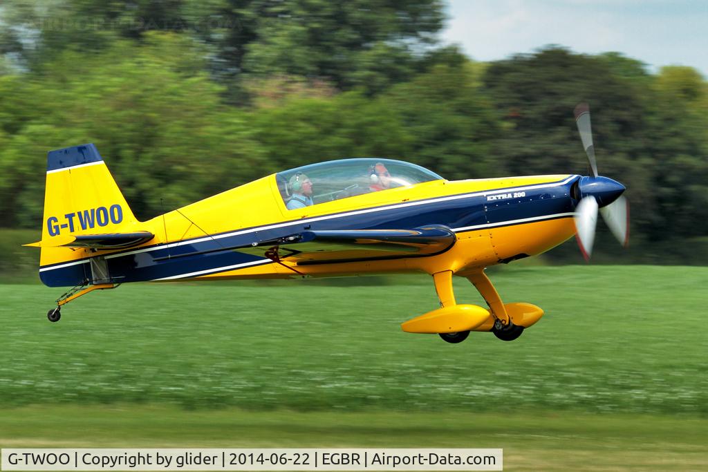 G-TWOO, 1996 Extra EA-300/200 C/N 05, Frequent visitor