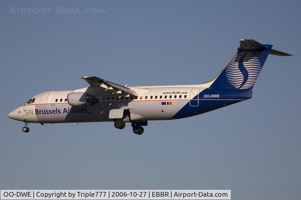 OO-DWE, 1998 British Aerospace Avro 146-RJ100 C/N E3327, BAe146 SN Brussels Airlines