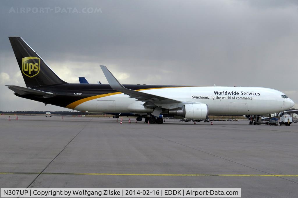 N307UP, 1996 Boeing 767-34AF C/N 27760, visitor