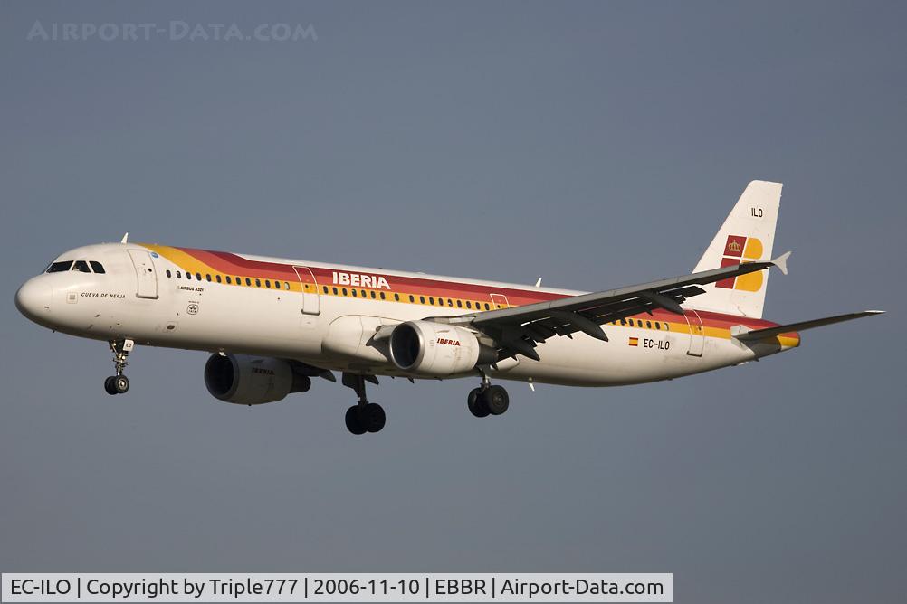EC-ILO, 2002 Airbus A321-211 C/N 1681, Airbus 321 Iberia