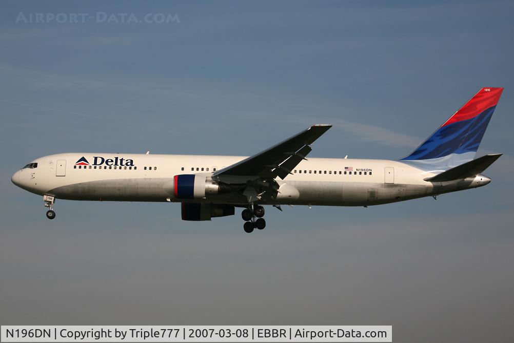 N196DN, 1997 Boeing 767-332 C/N 28453, Boeing 767 Delta Air Lines