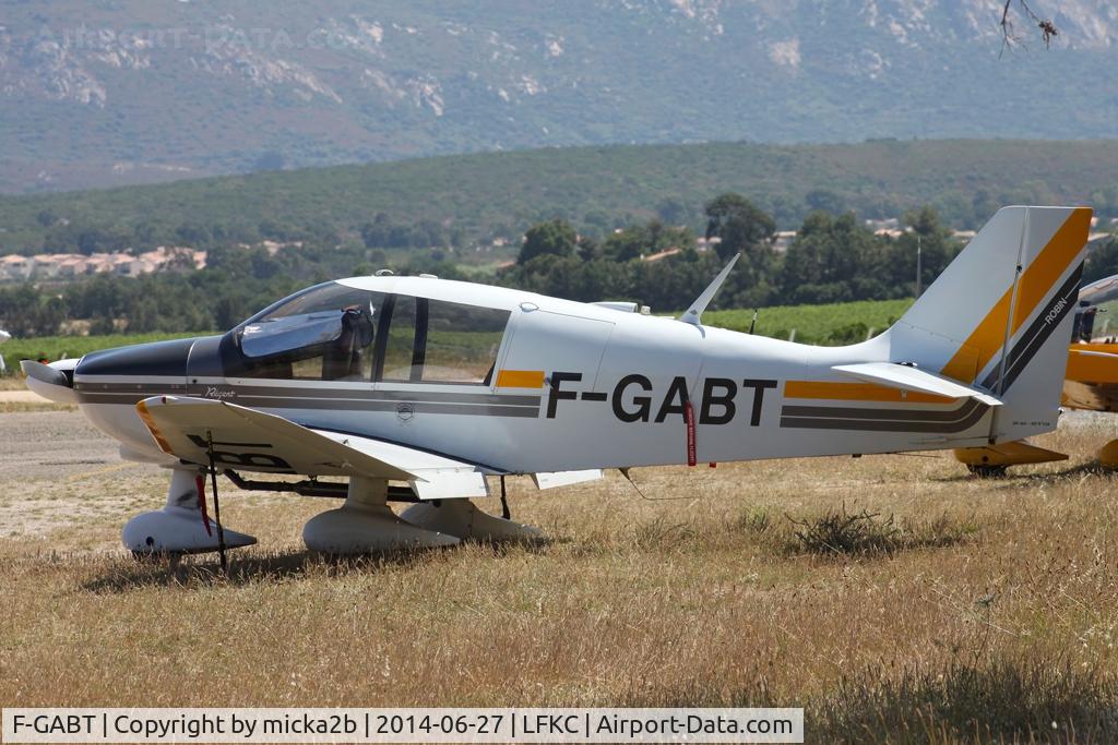 F-GABT, Robin DR-400-180 Regent C/N 1138, Parked