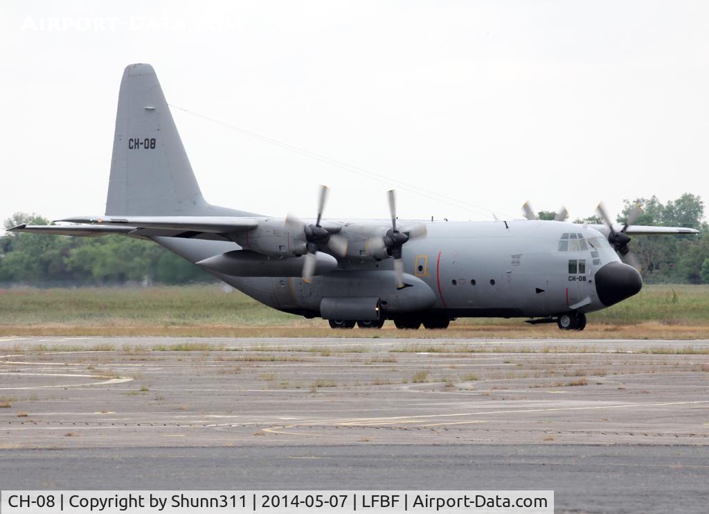 CH-08, 1972 Lockheed C-130H Hercules C/N 382-4478, Taxiing for departure...