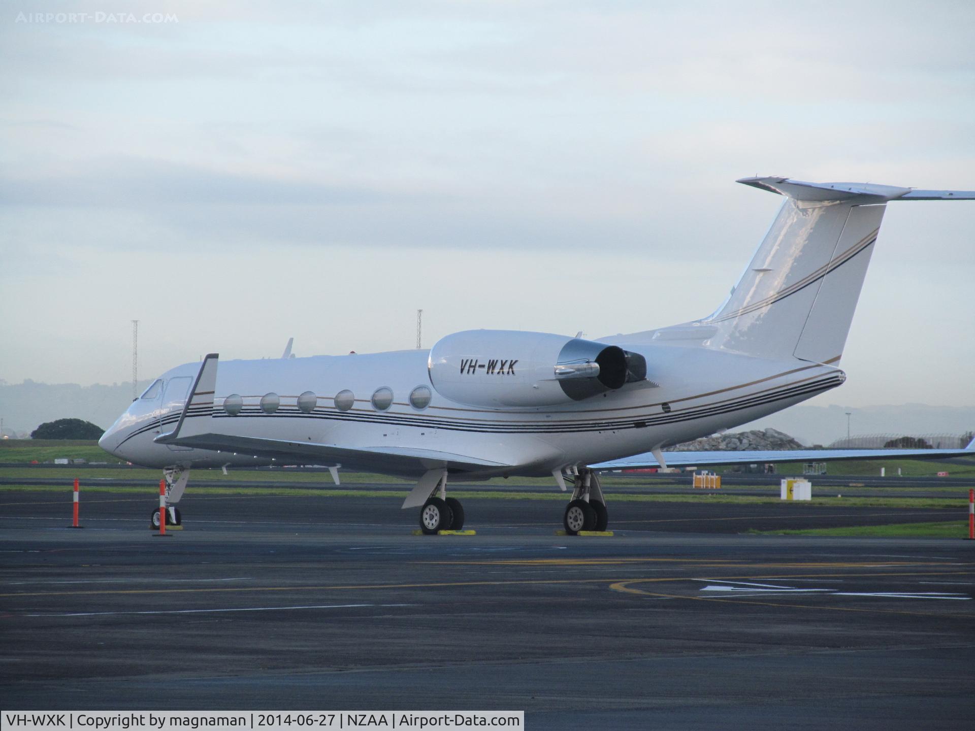 VH-WXK, 1995 Gulfstream Aerospace G-IV-SP C/N 1265, Regular to AKL usually with some celebrity on board
