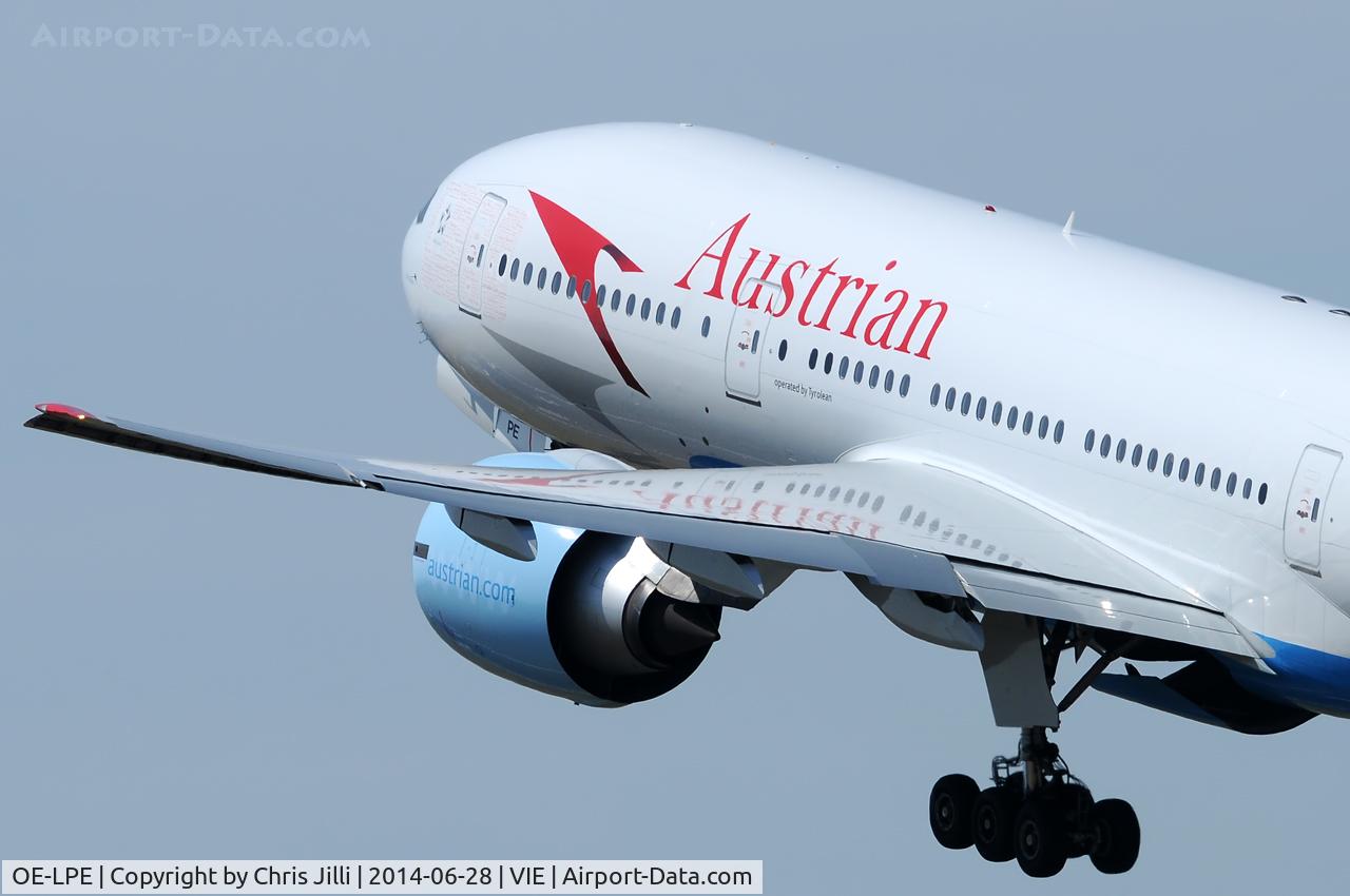 OE-LPE, 1998 Boeing 777-2Q8/ER C/N 27607, Austrian Airlines