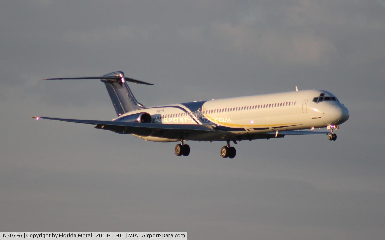 N307FA, 1992 McDonnell Douglas MD-83 (DC-9-83) C/N 53199, Falcon MD-83