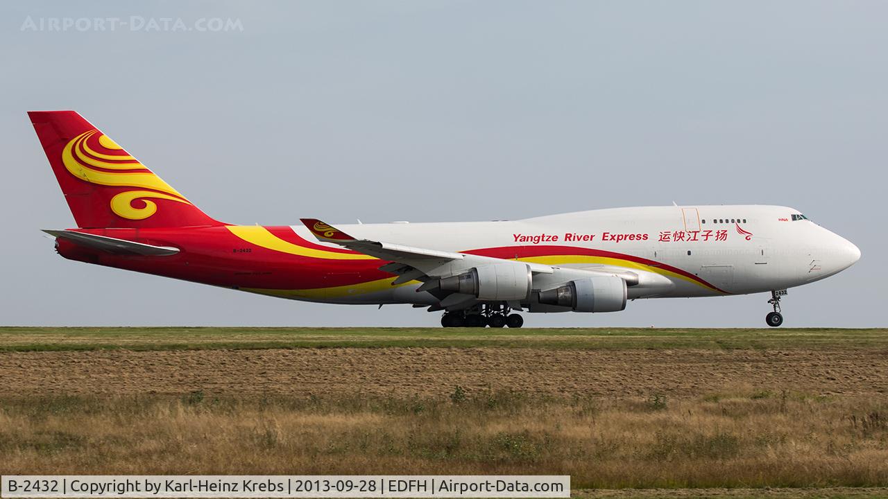 B-2432, 1998 Boeing 747-481/BCF C/N 28283, Yangtze River Express