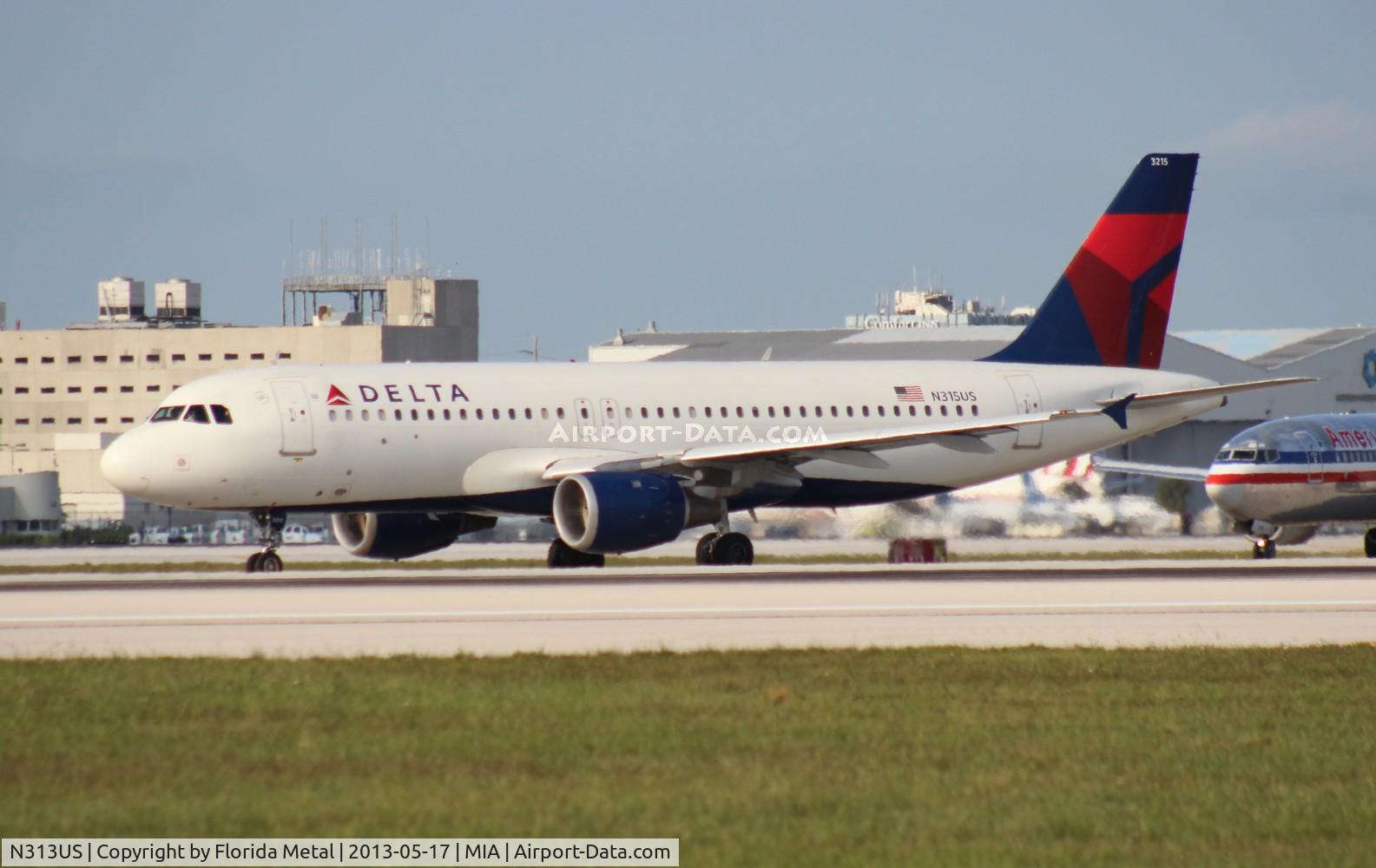 N313US, 1990 Airbus A320-211 C/N 153, Delta A320
