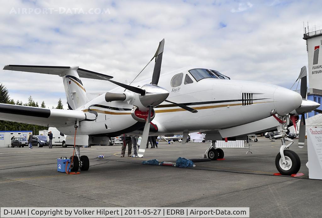 D-IJAH, 2005 Raytheon B200 King Air C/N BB-1917, at aero expo