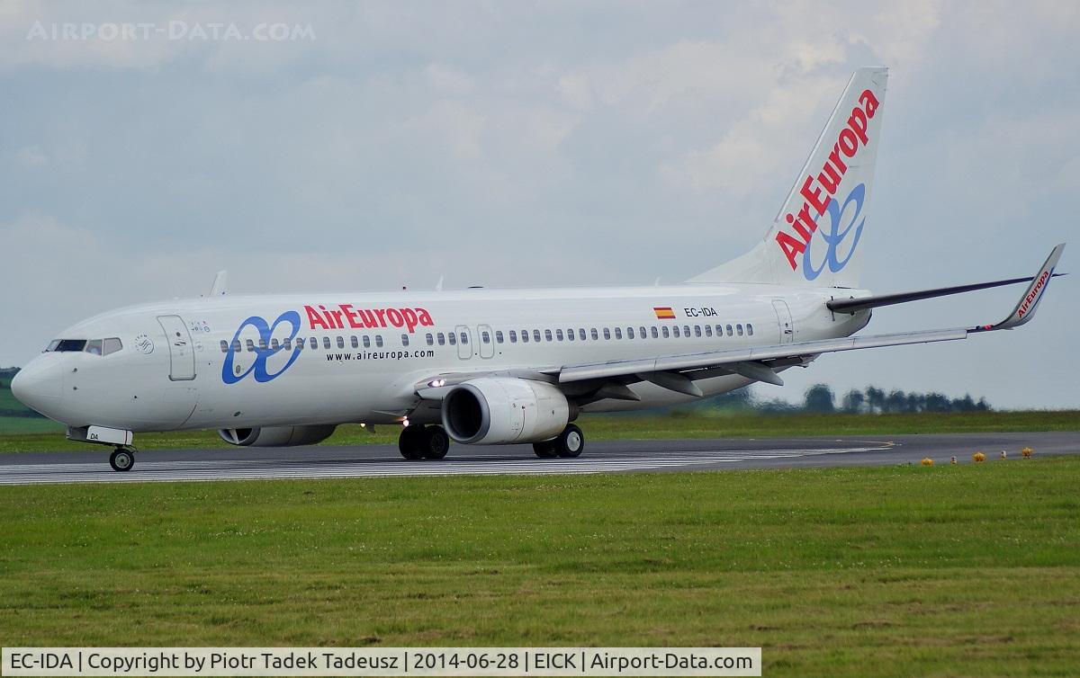 EC-IDA, 2002 Boeing 737-86Q C/N 32773, Cork.