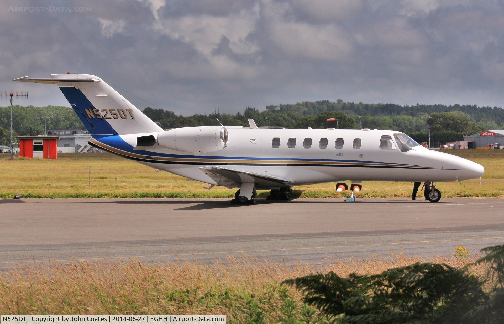 N525DT, 2000 Cessna 525A CitationJet CJ2 C/N 525A0003, Just out of the paintshop..looking the same but very shiny