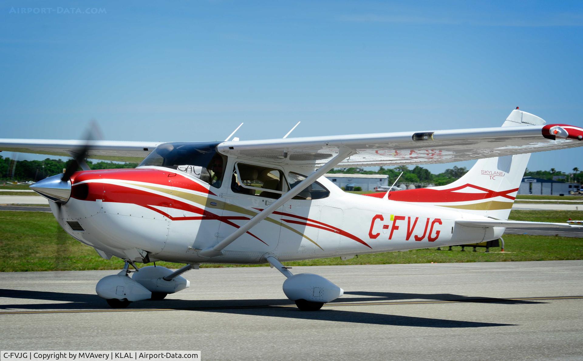 C-FVJG, Cessna T182T Turbo Skylane C/N T18208712, 2014 Sun n Fun - Parade of Planes