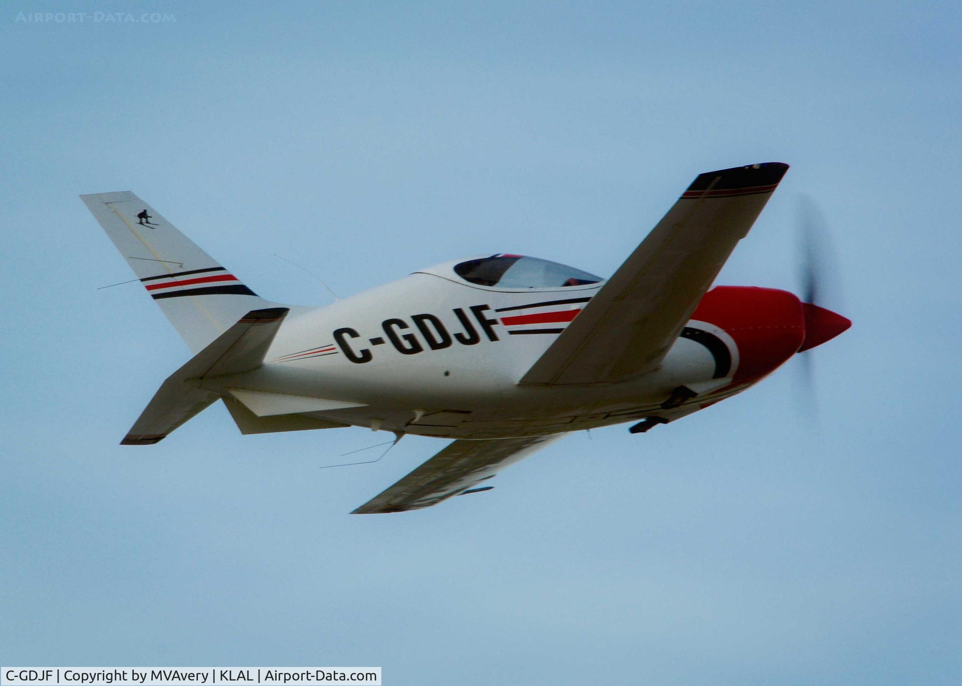 C-GDJF, 1998 Questair Venture 20 C/N 061, 2014 Sun n Fun - Parade of Planes