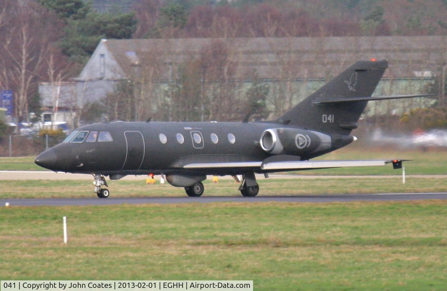 041, 1966 Dassault Falcon 20-5B/ECM C/N 041, Departing