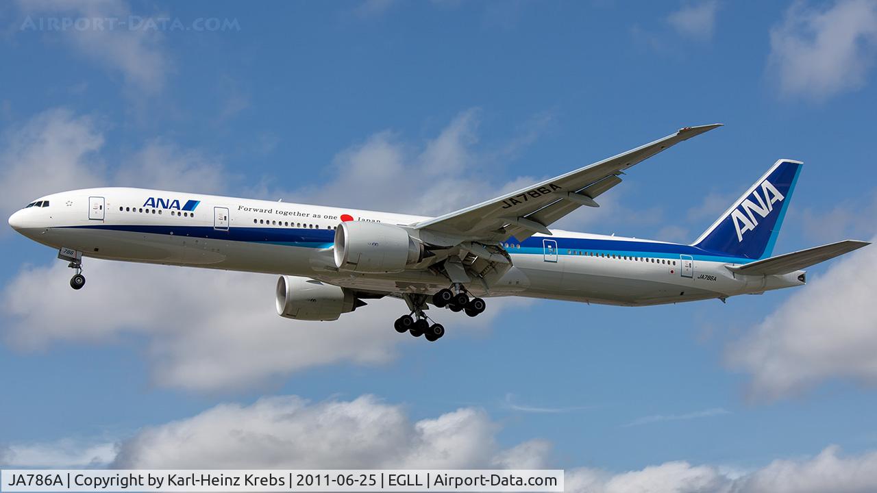 JA786A, 2010 Boeing 777-381/ER C/N 37948, Final RWY 27L