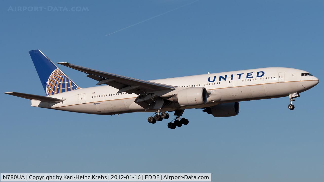 N780UA, 1996 Boeing 777-222 C/N 26944, Final RWY 07R