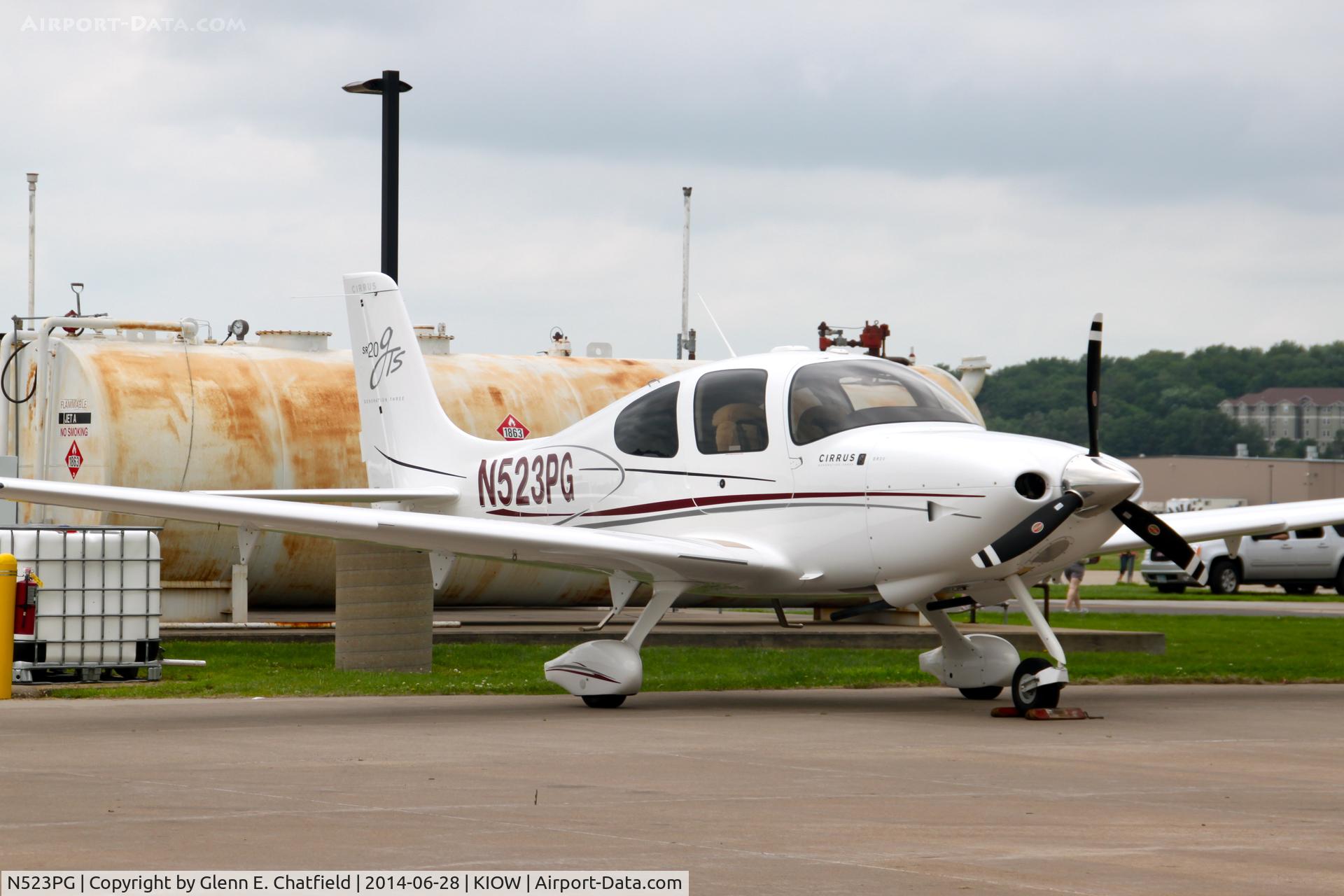 N523PG, 2008 Cirrus SR20 C/N 1985, Displayed at the air show