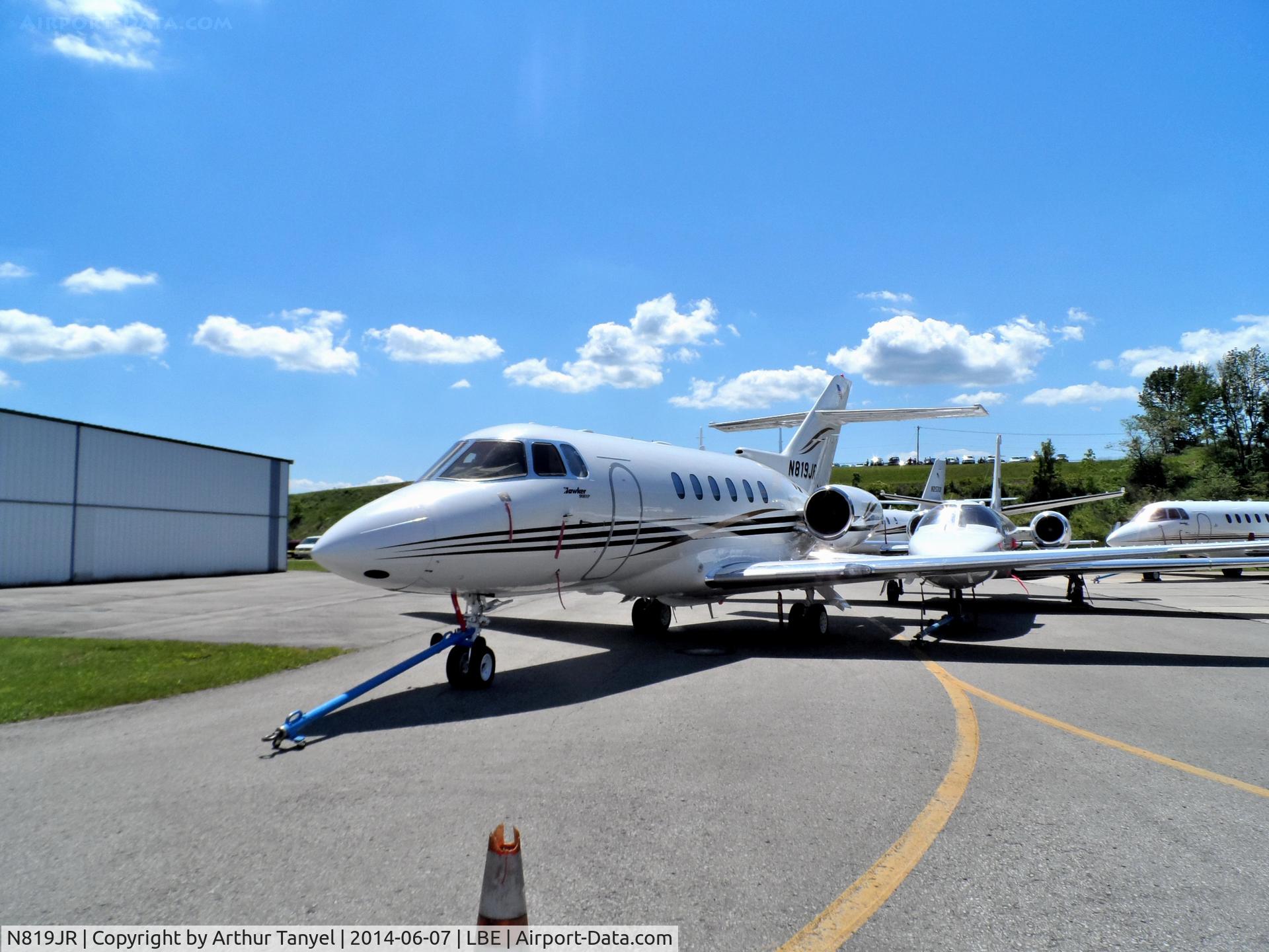N819JR, 2008 Hawker Beechcraft Hawker 900XP C/N HA-0065, Parked @ LBE