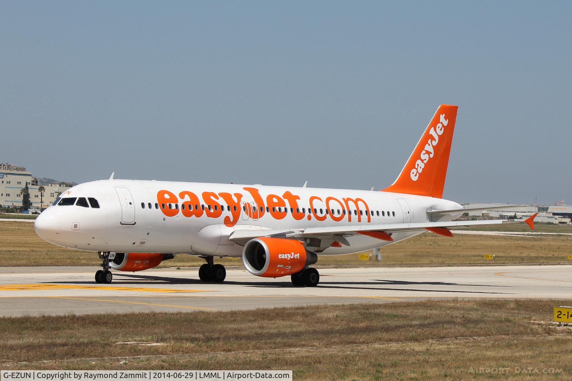 G-EZUN, 2012 Airbus A320-214 C/N 5046, G-EZUN A320 Easyjet