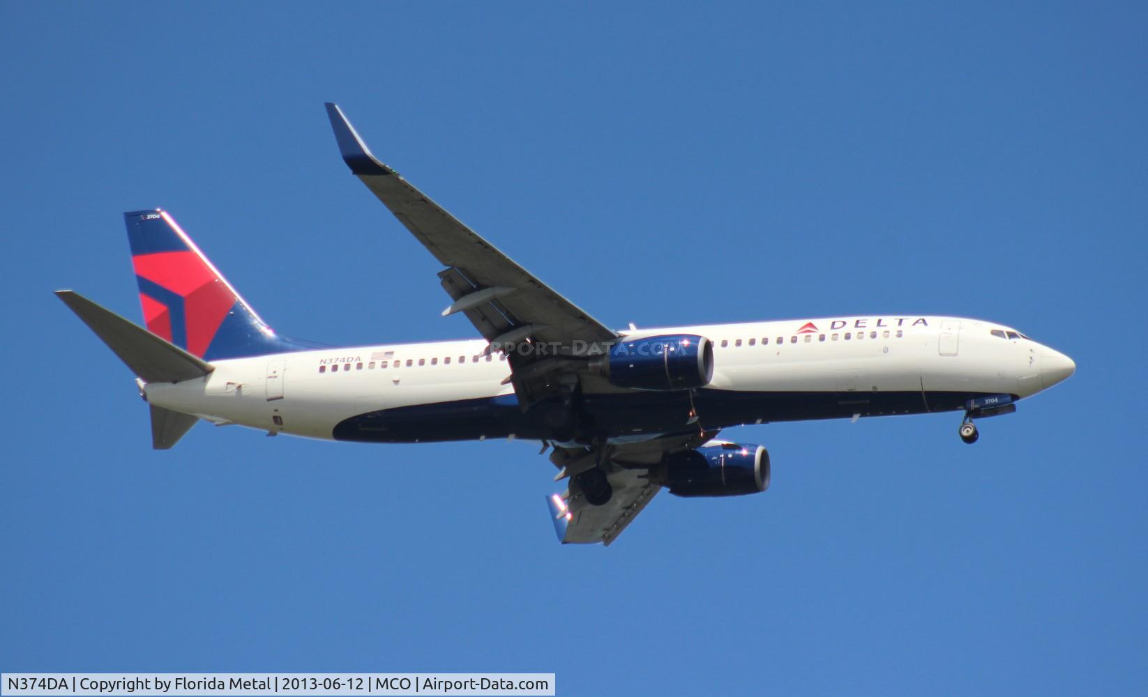 N374DA, 1998 Boeing 737-832 C/N 29622, Delta 737-800