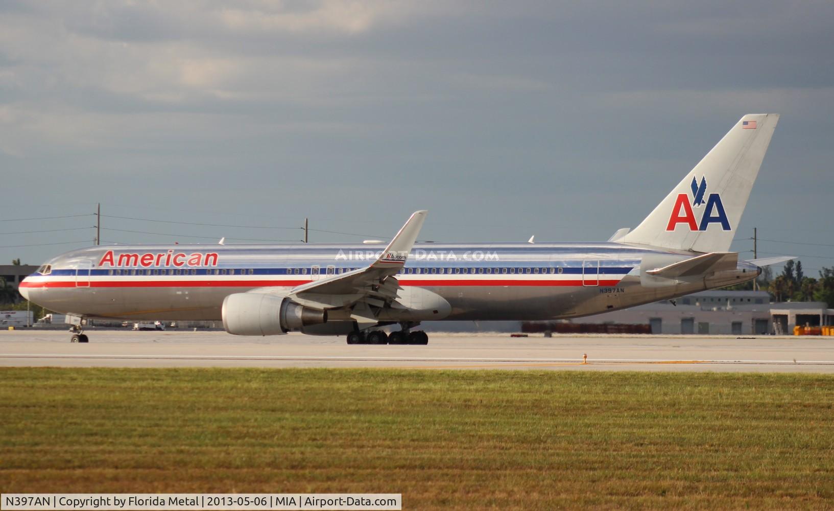N397AN, 1999 Boeing 767-323/ER C/N 29604, American 767-300