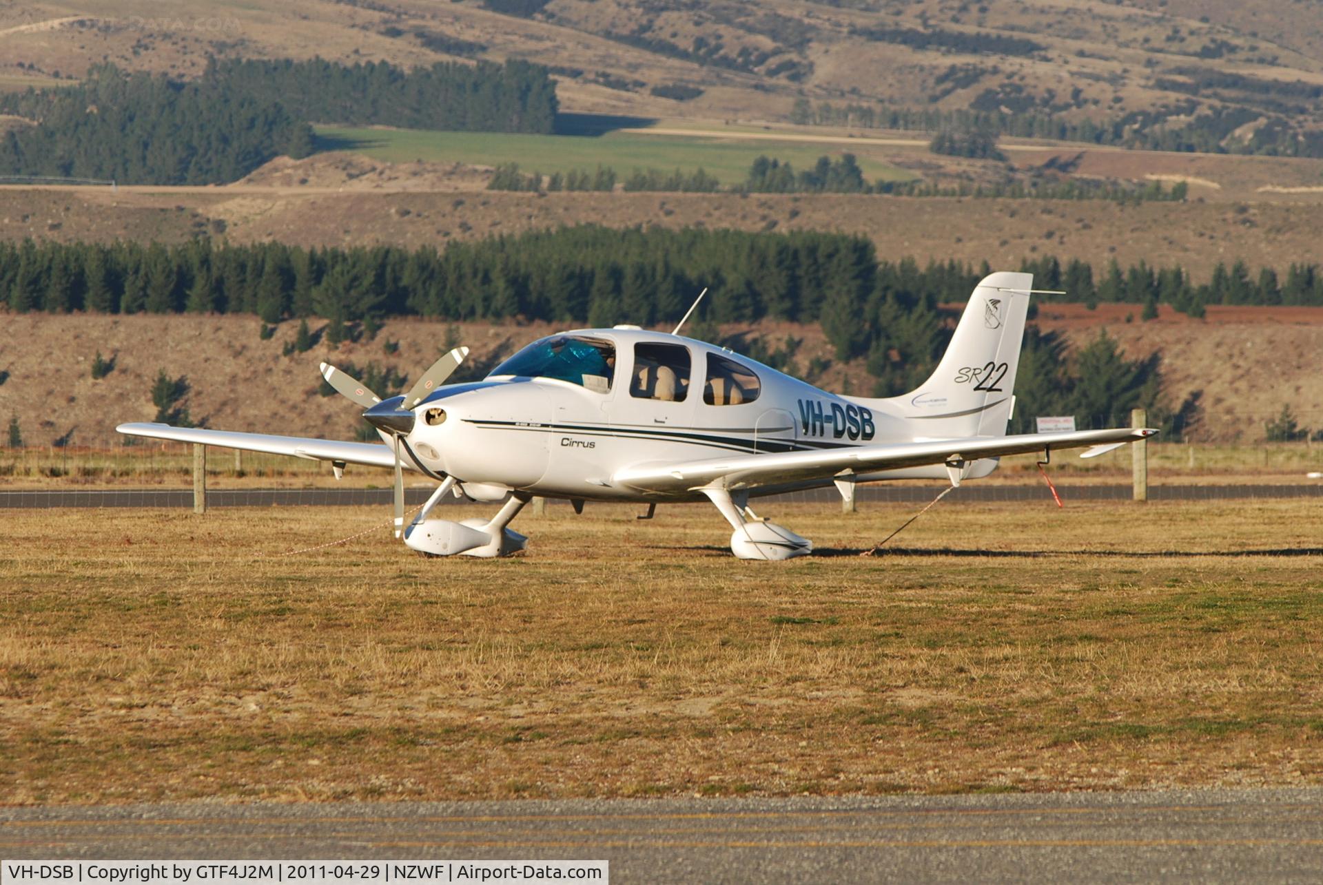 VH-DSB, 2002 Cirrus SR22 C/N 0238, VH-DSB at Wanaka 29.4.11