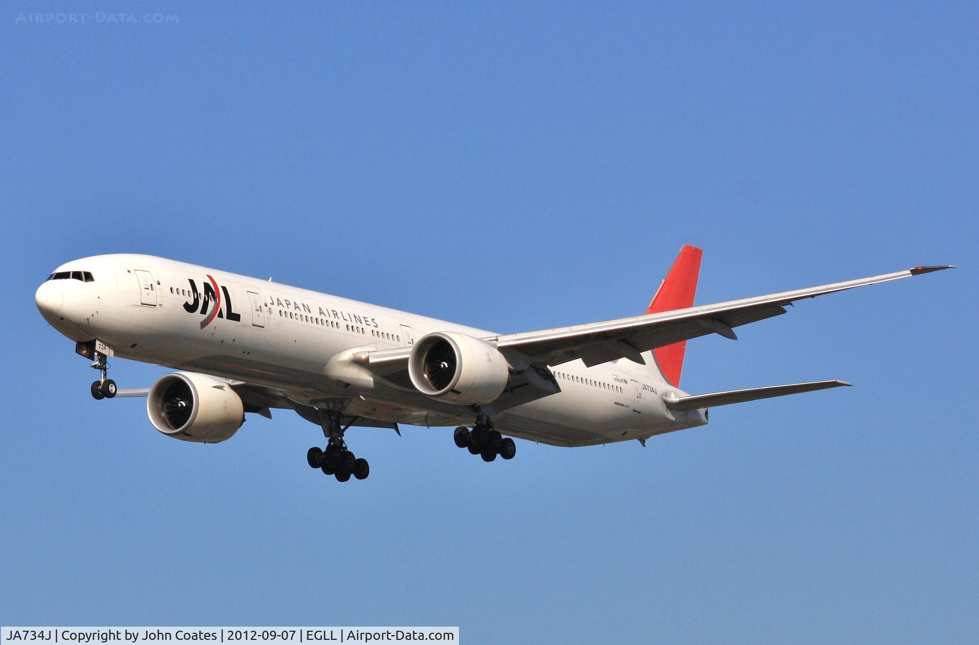 JA734J, 2005 Boeing 777-346/ER C/N 32433, Approach 27R