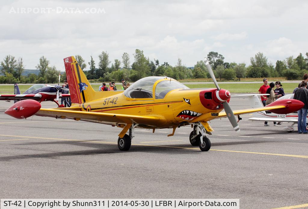 ST-42, 1992 SIAI-Marchetti SF-260D C/N 842, Participant of the Muret AirExpo Airshow 2014