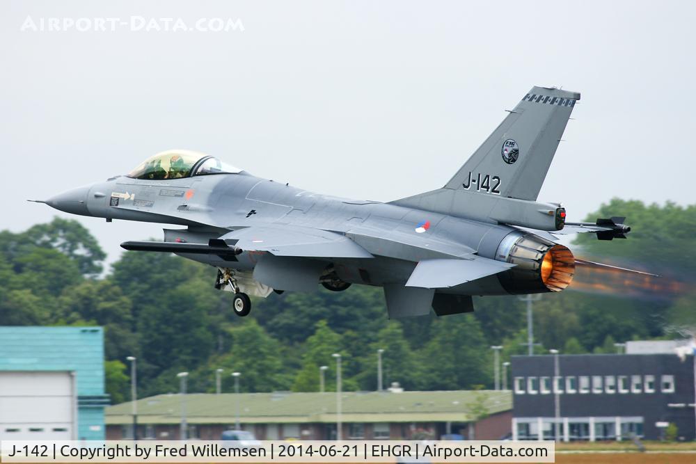 J-142, General Dynamics F-16AM Fighting Falcon C/N 6D-132, 