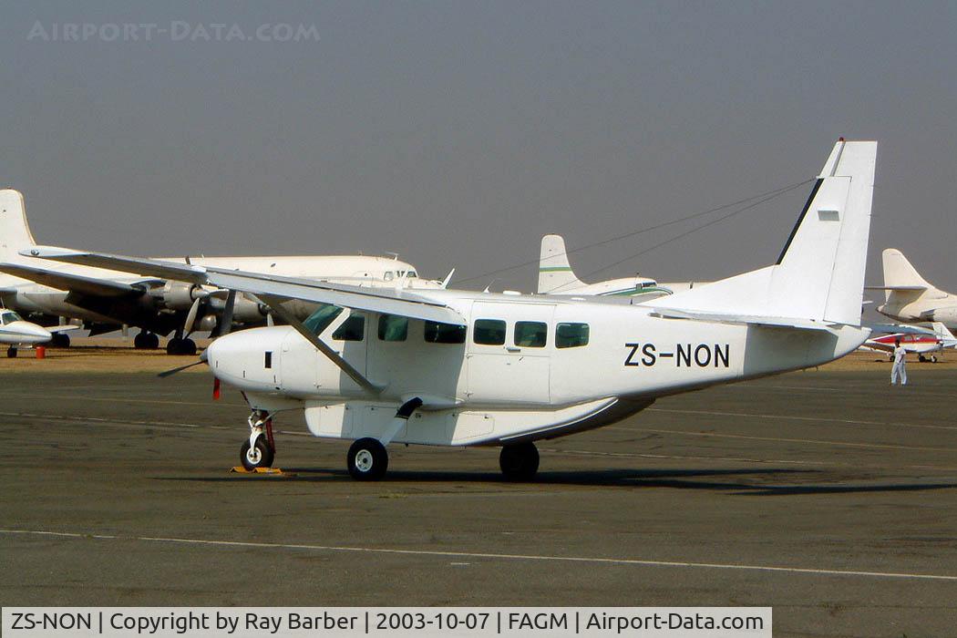 ZS-NON, 1985 Cessna 208 Caravan 1 C/N 208-00036, Cessna 208 Caravan I [208-00036] Johannesburg-Rand~ZS 07/10/2003