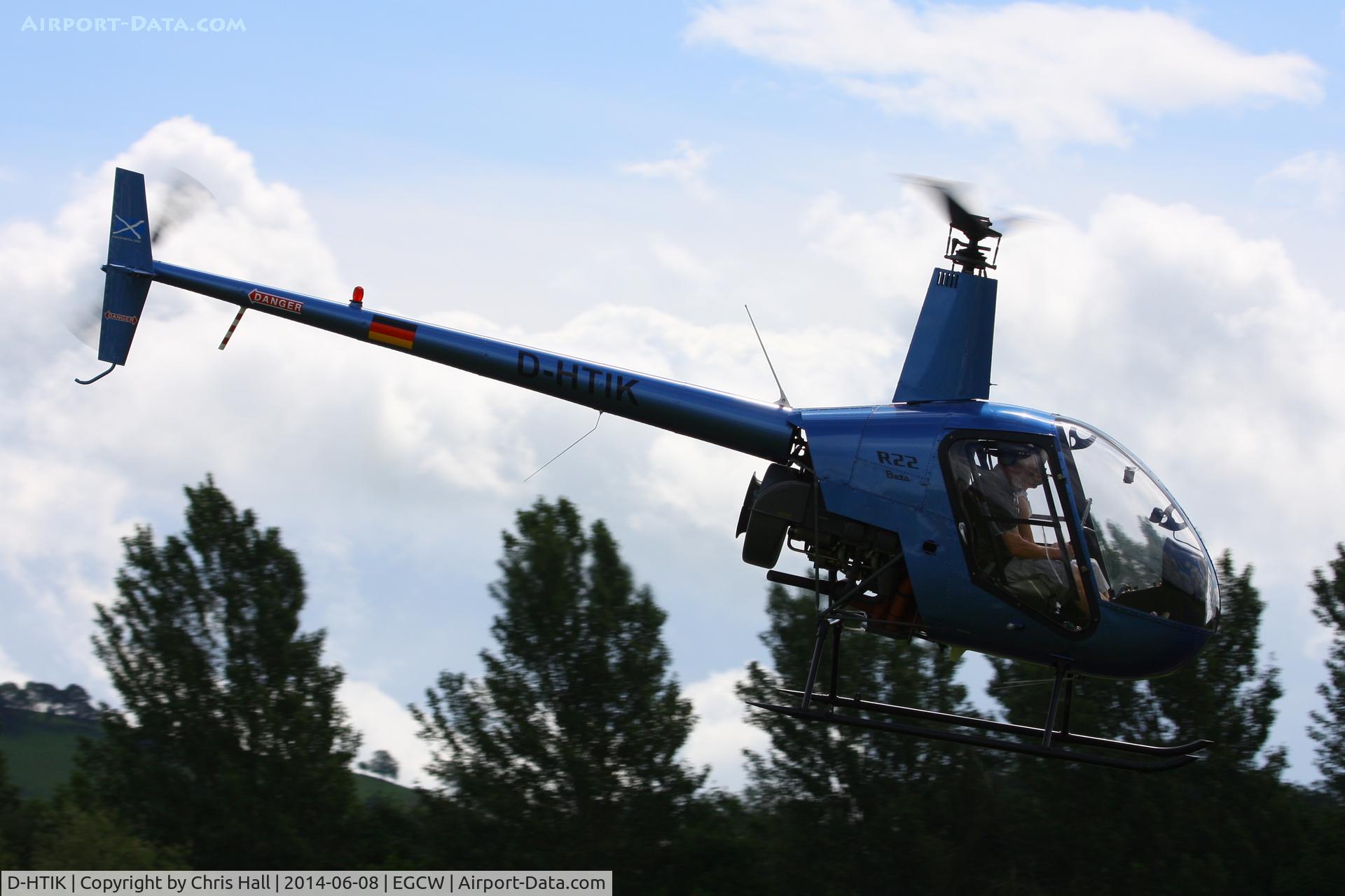 D-HTIK, Robinson R22 Beta ll C/N 2135, visitor at Welshpool