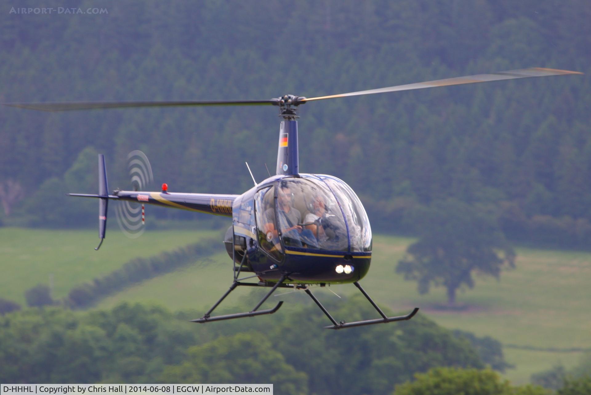 D-HHHL, Robinson R22 Beta II C/N 3215, visitor at Welshpool