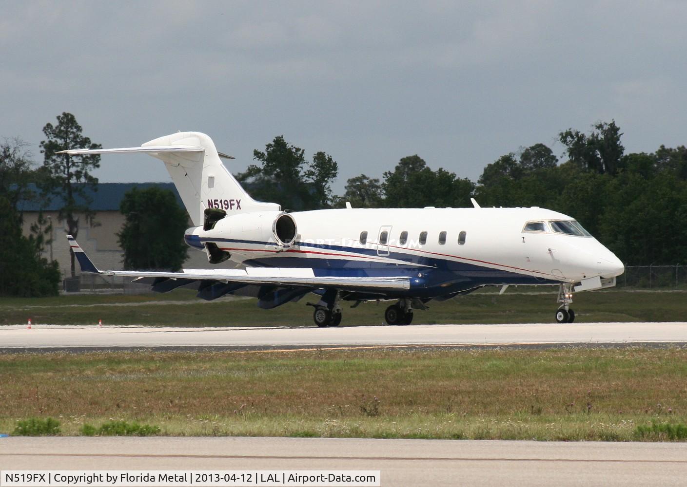 N519FX, 2005 Bombardier Challenger 300 (BD-100-1A10) C/N 20055, Challenger 300