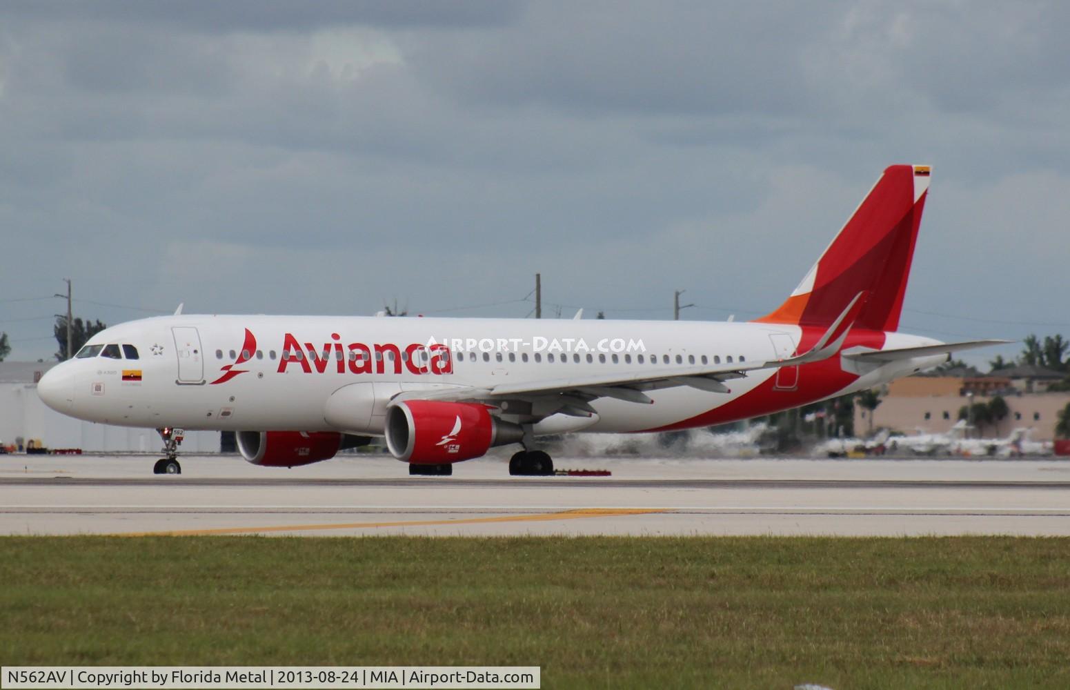 N562AV, 2013 Airbus A320-214 C/N 5622, Avianca A320