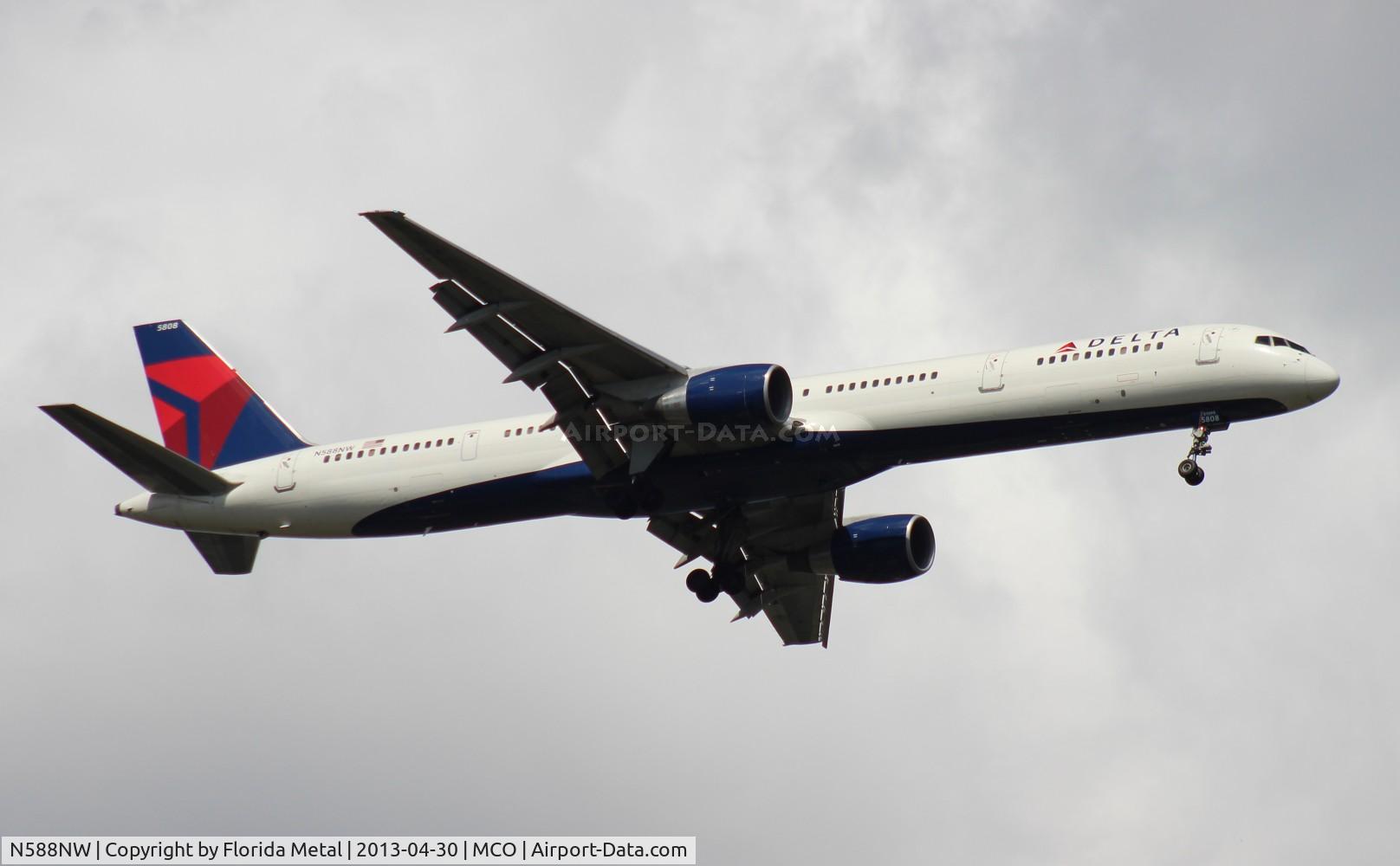 N588NW, 2003 Boeing 757-351 C/N 32988, Delta 757-300