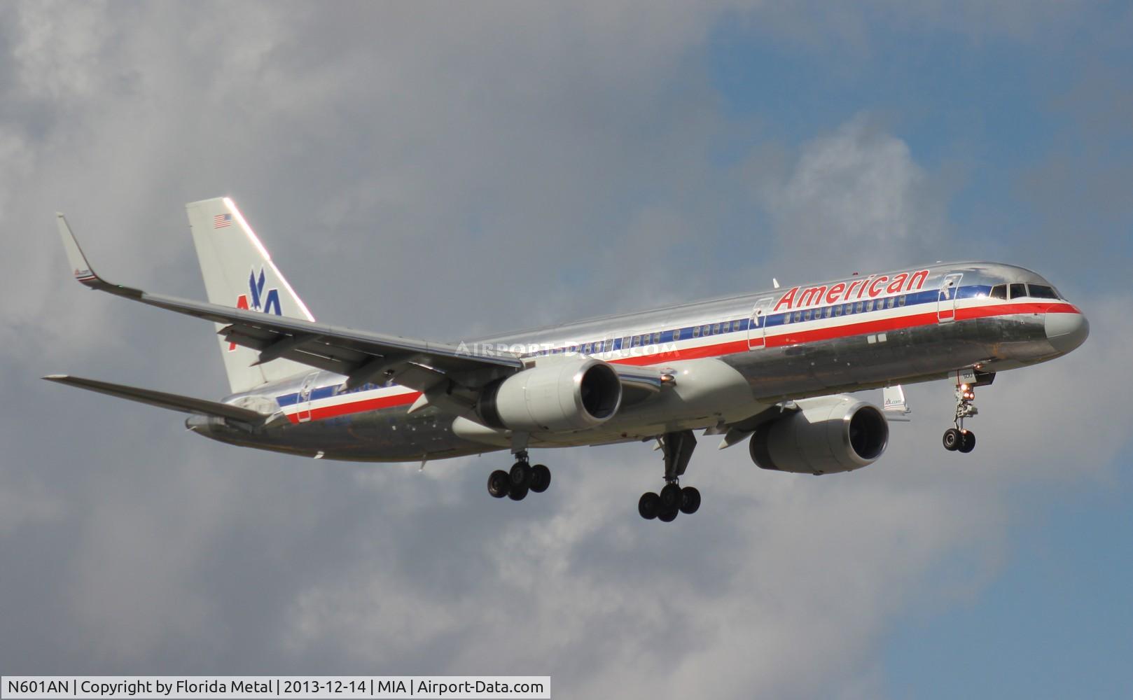 N601AN, 1995 Boeing 757-223 C/N 27052, American 757