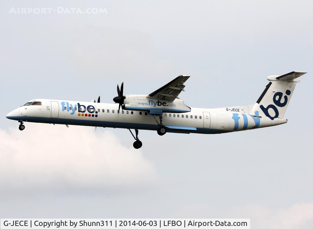 G-JECE, 2004 De Havilland Canada DHC-8-402Q Dash 8 C/N 4094, Landing rwy 32L