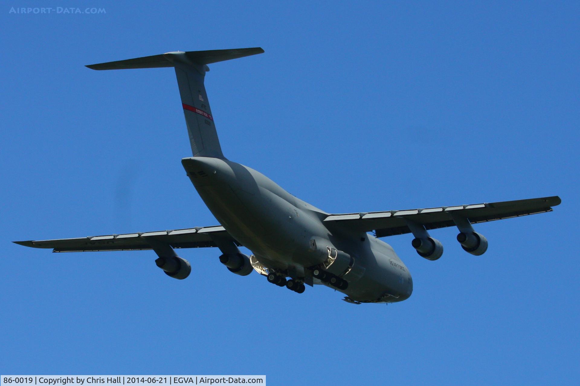 86-0019, 1986 Lockheed C-5B Galaxy C/N 500-0105, departing from RAF Fairford