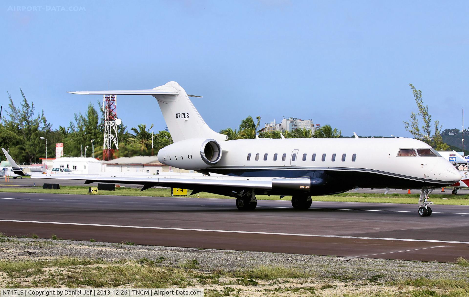 N717LS, 2004 Bombardier BD-700-1A11 Global 5000 C/N 9155, N717LS