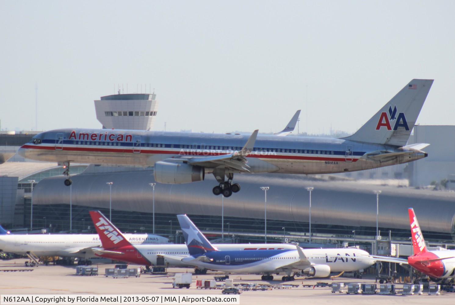 N612AA, 1989 Boeing 757-223 C/N 24488, American 757-200