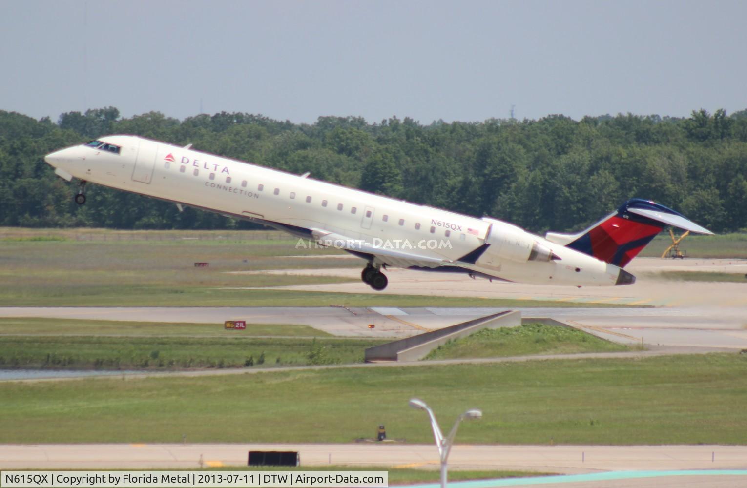 N615QX, 2002 Bombardier CRJ-701 (CL-600-2C10) Regional Jet C/N 10065, Delta Connection CRJ-700