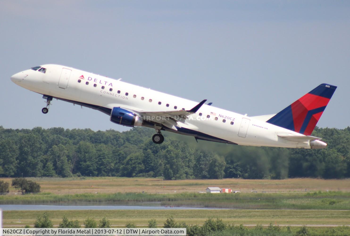 N620CZ, 2008 Embraer 175LR (ERJ-170-200LR) C/N 17000214, Delta Connection E175