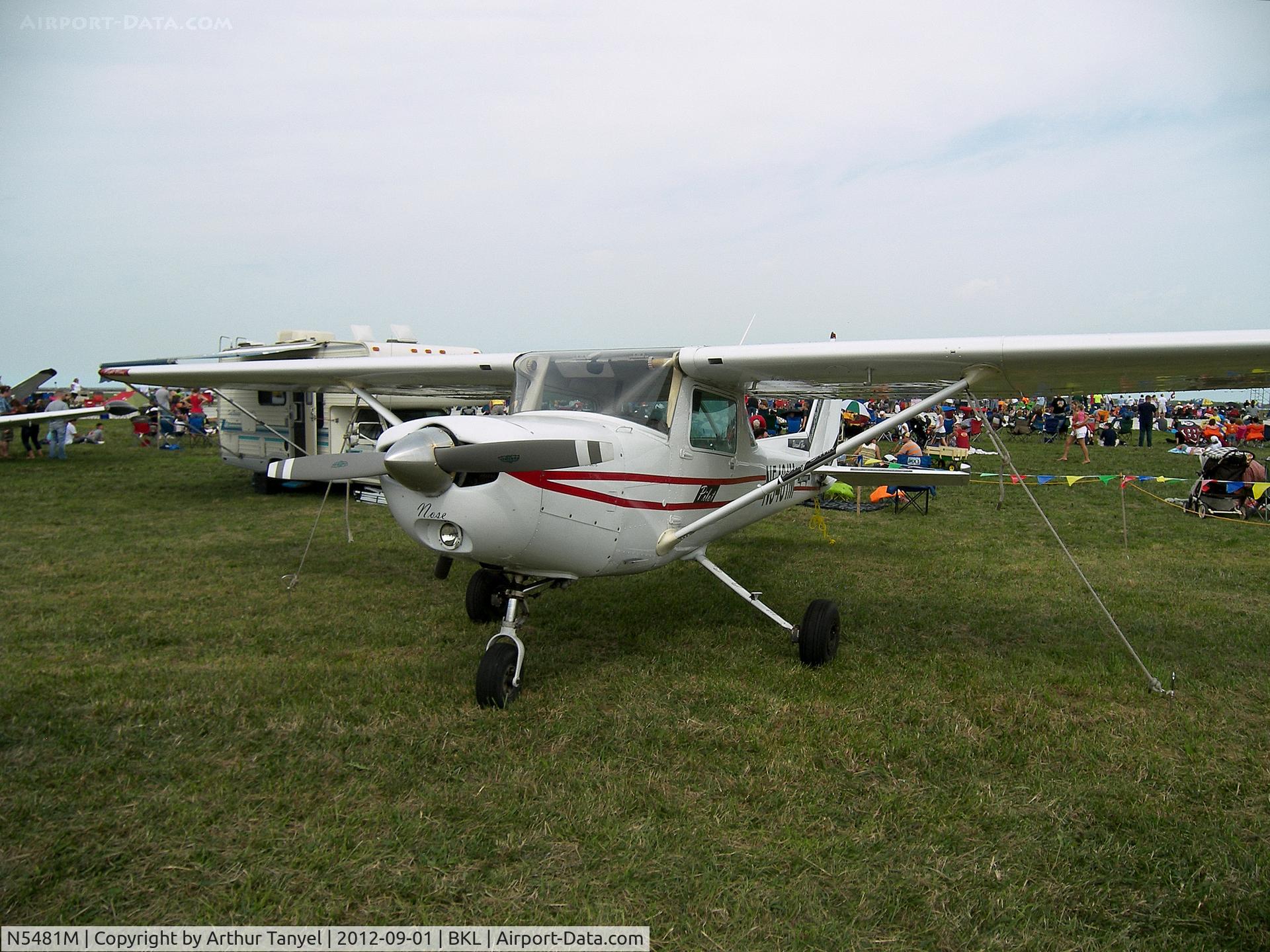N5481M, 1980 Cessna 152 C/N 15284593, On display @ the 2012 Cleveland National Airshow