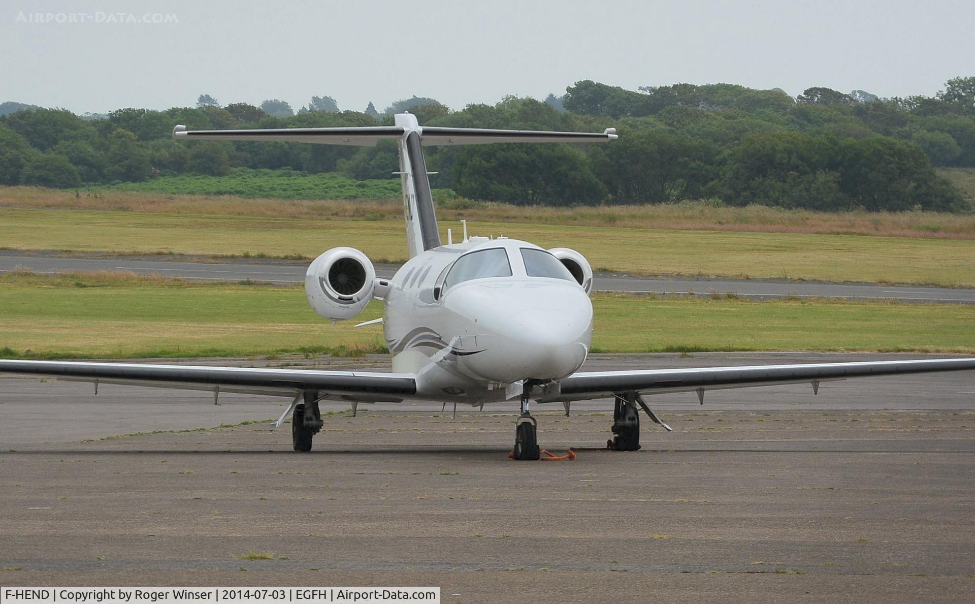 F-HEND, 2009 Cessna 510 Citation Mustang Citation Mustang C/N 510-0161, Visiting Citation Mustang.